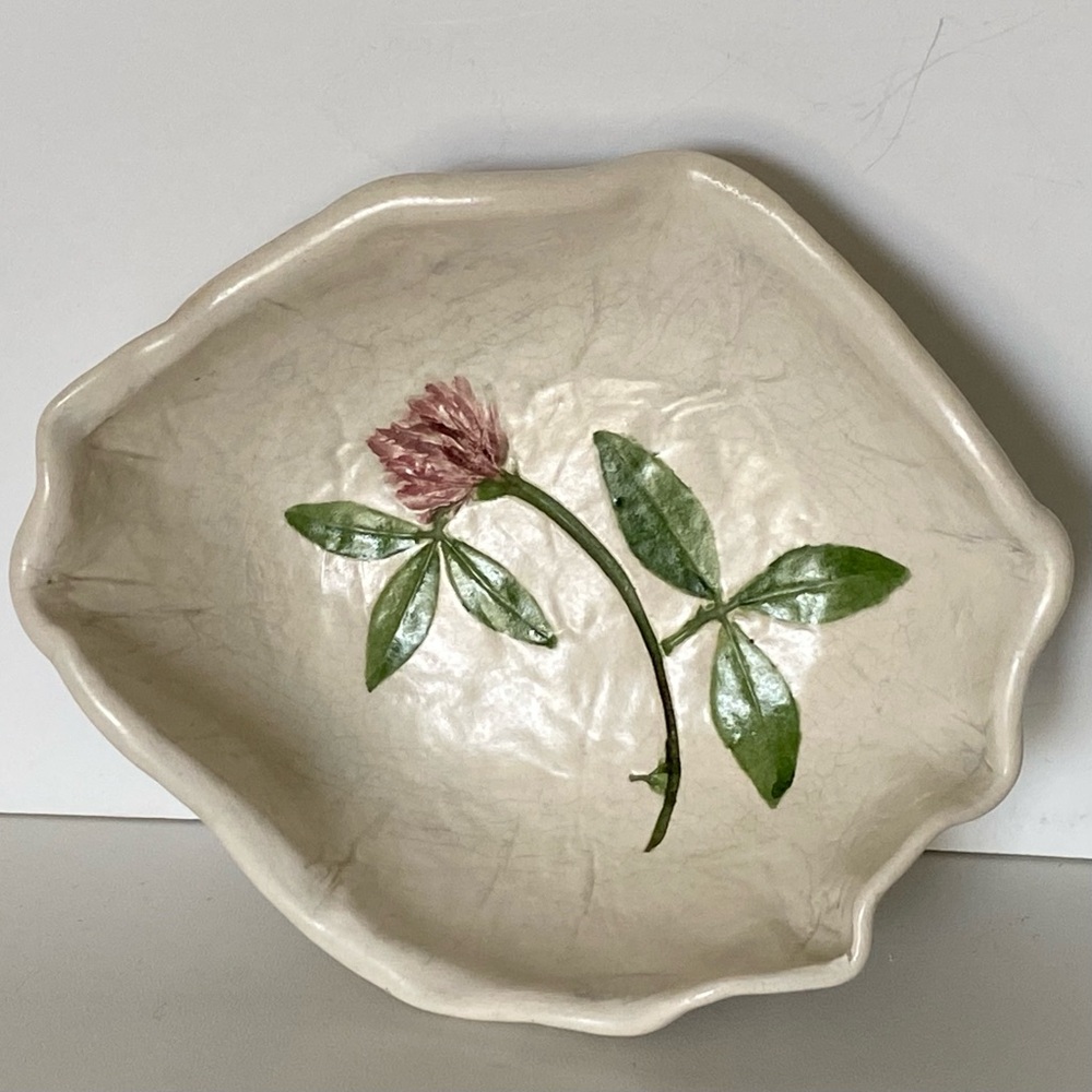 Clover Trinket Dish Signed Handmade Pottery Purple Flower 5” Floral EUC Bowl